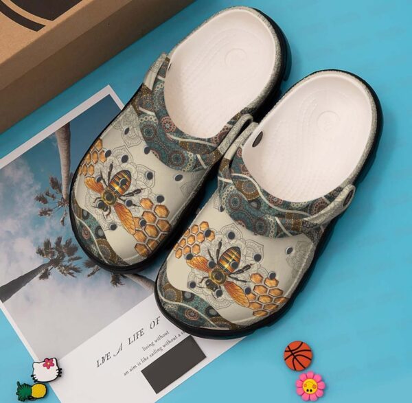 Personalized Crocs Clog Bee